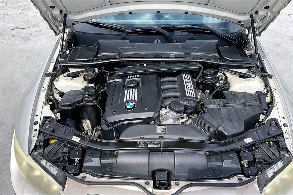 Thumbnail: 2012 BMW 3 Series - 9