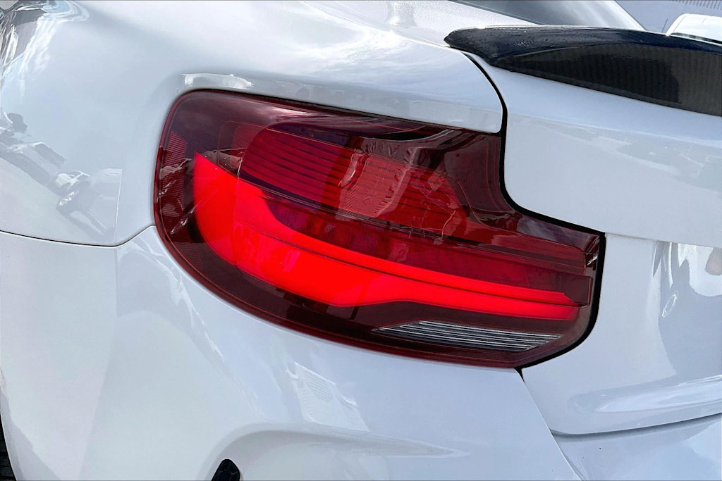 Thumbnail: 2017 BMW M2 - 31