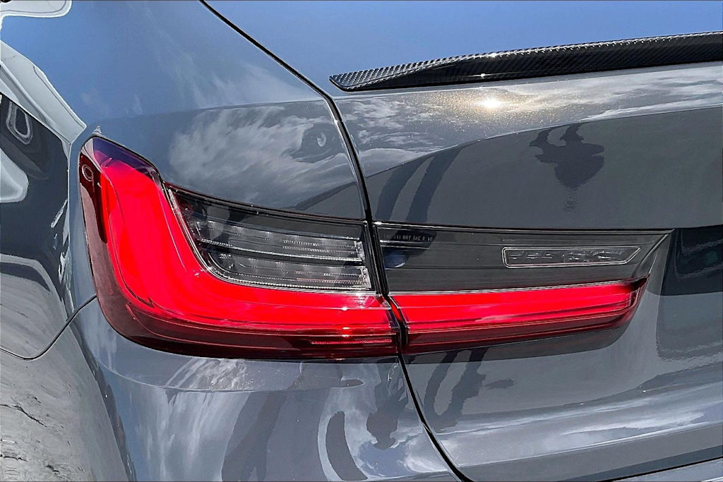 Thumbnail: 2021 BMW M3 - 32