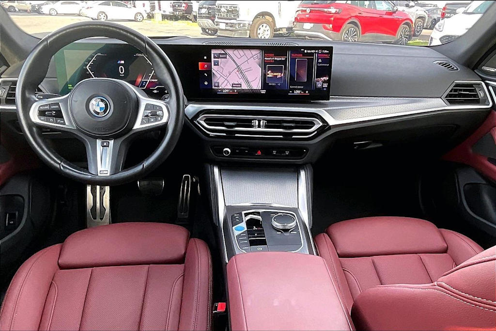 Thumbnail: 2023 BMW i4 - 10