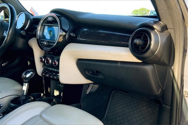 2019 MINI Cooper S 15