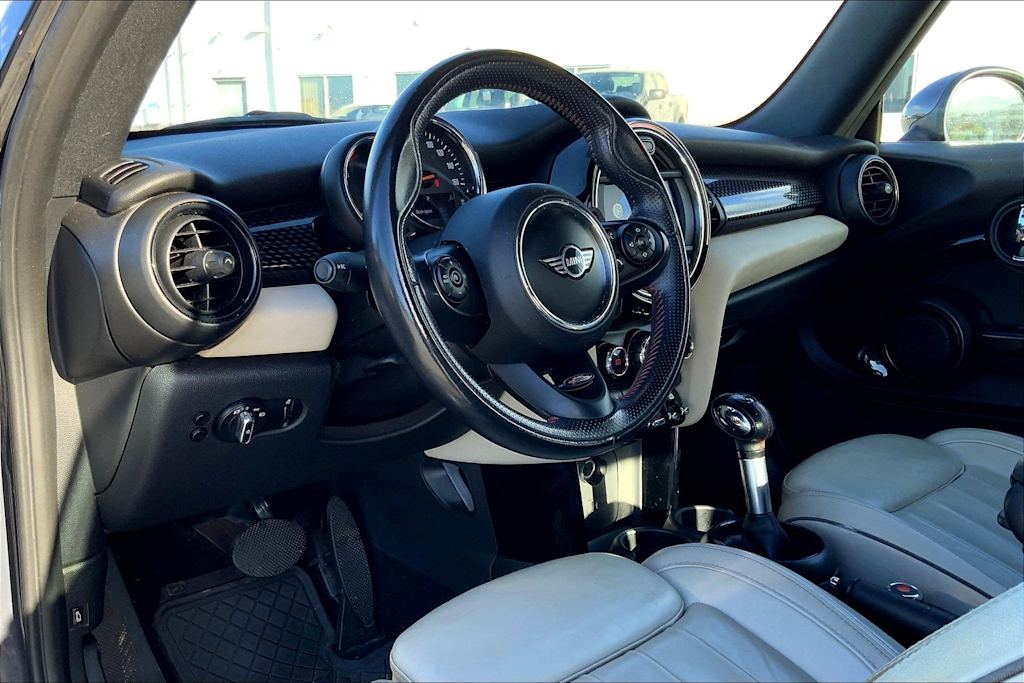 Thumbnail: 2019 MINI Cooper - 2