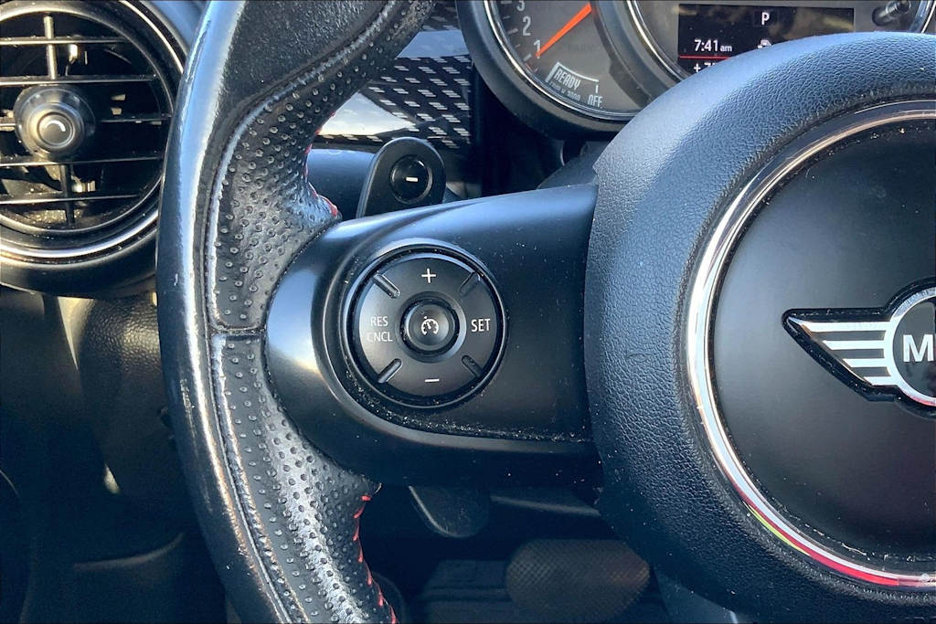 Thumbnail: 2019 MINI Cooper - 25
