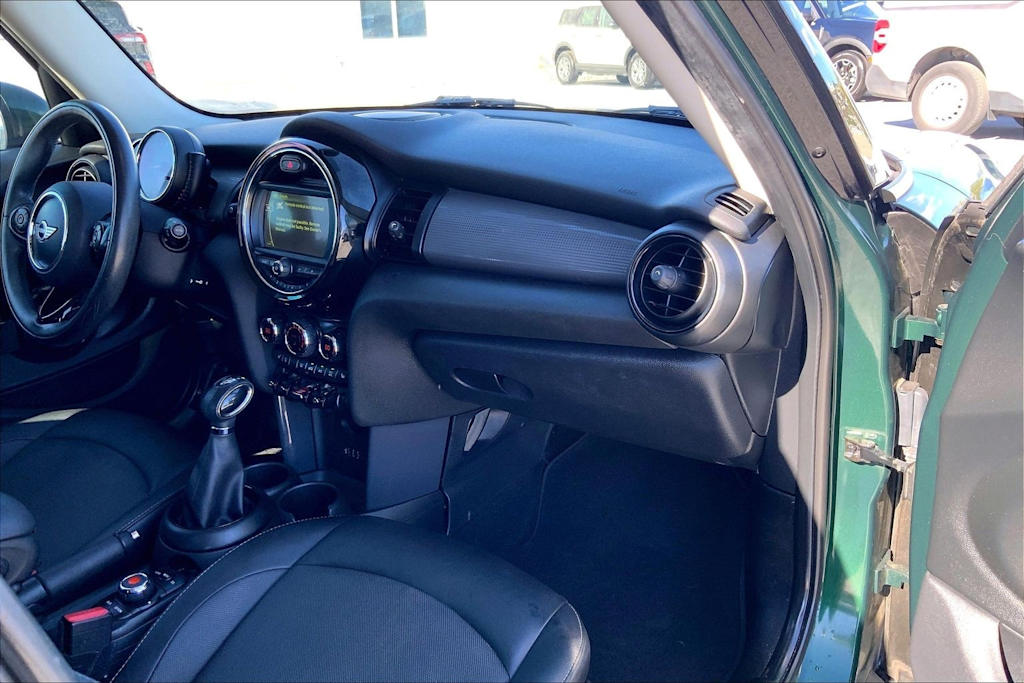 Thumbnail: 2017 MINI Cooper - 24