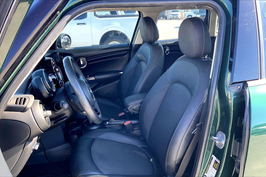 Thumbnail: 2017 MINI Cooper - 11