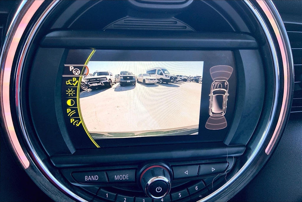 Thumbnail: 2017 MINI Cooper - 16