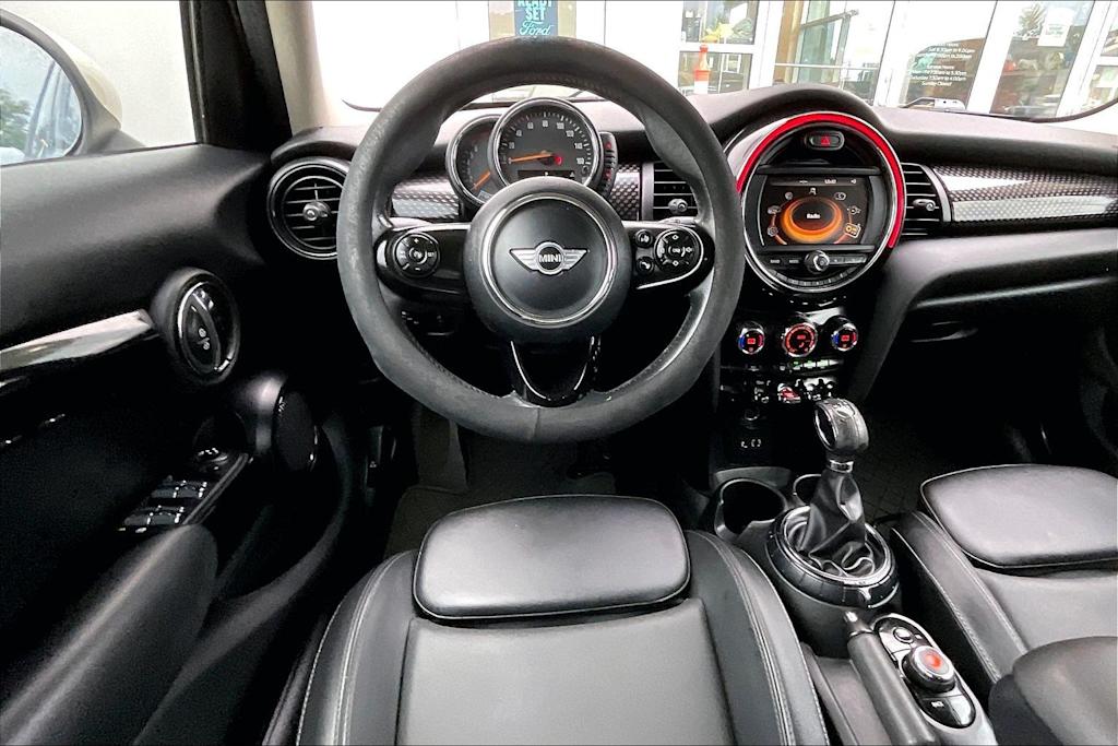 Thumbnail: 2017 MINI Cooper - 13