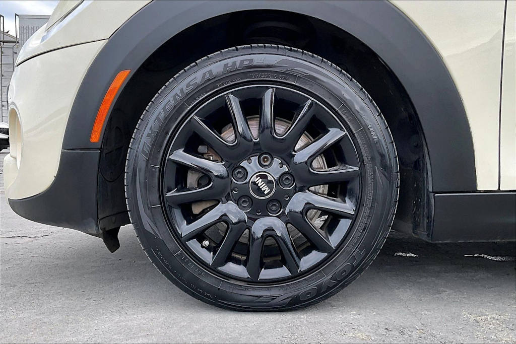 Thumbnail: 2017 MINI Cooper - 8