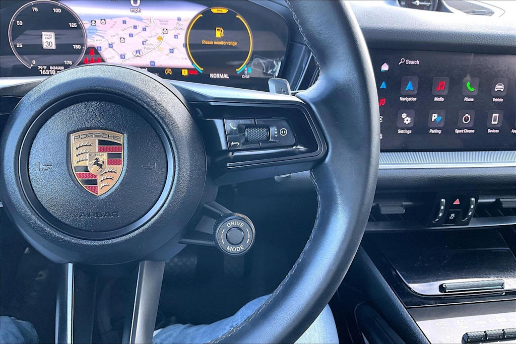 Thumbnail: 2025 Porsche Cayenne - 25