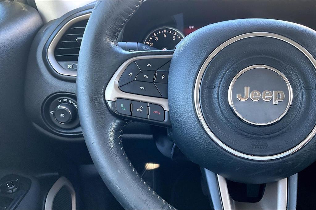 Thumbnail: 2016 Jeep Renegade - 24