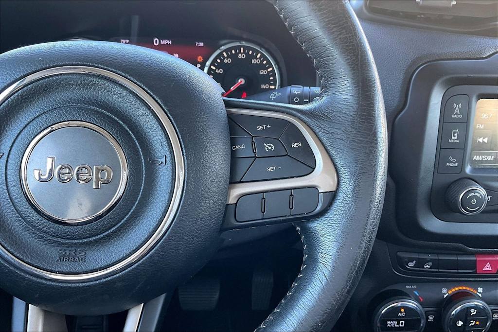 Thumbnail: 2016 Jeep Renegade - 25