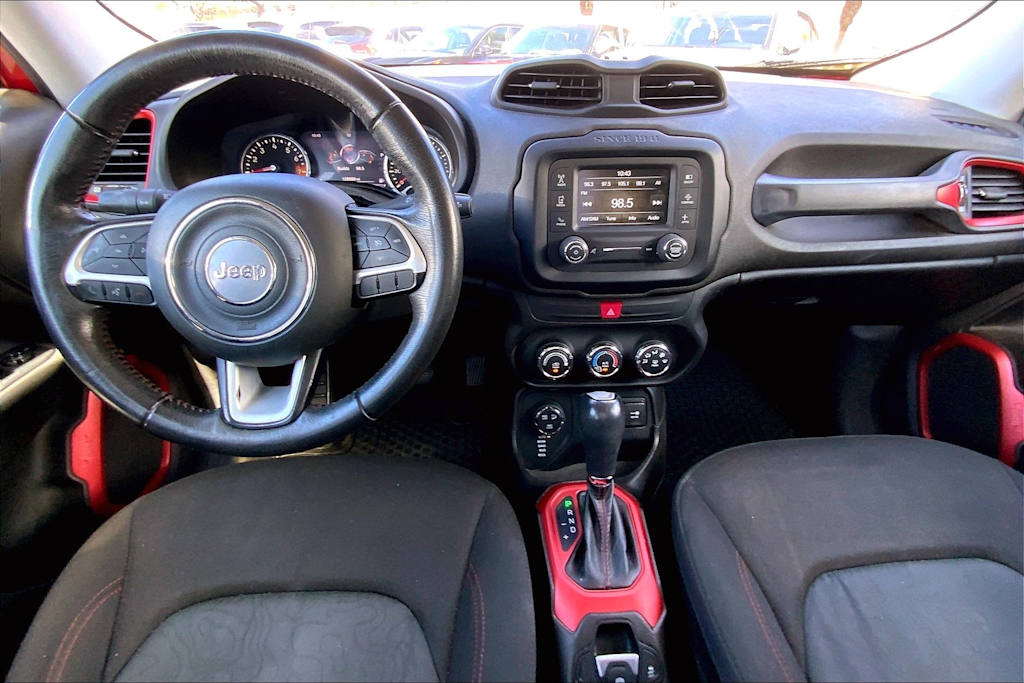 Thumbnail: 2017 Jeep Renegade - 10