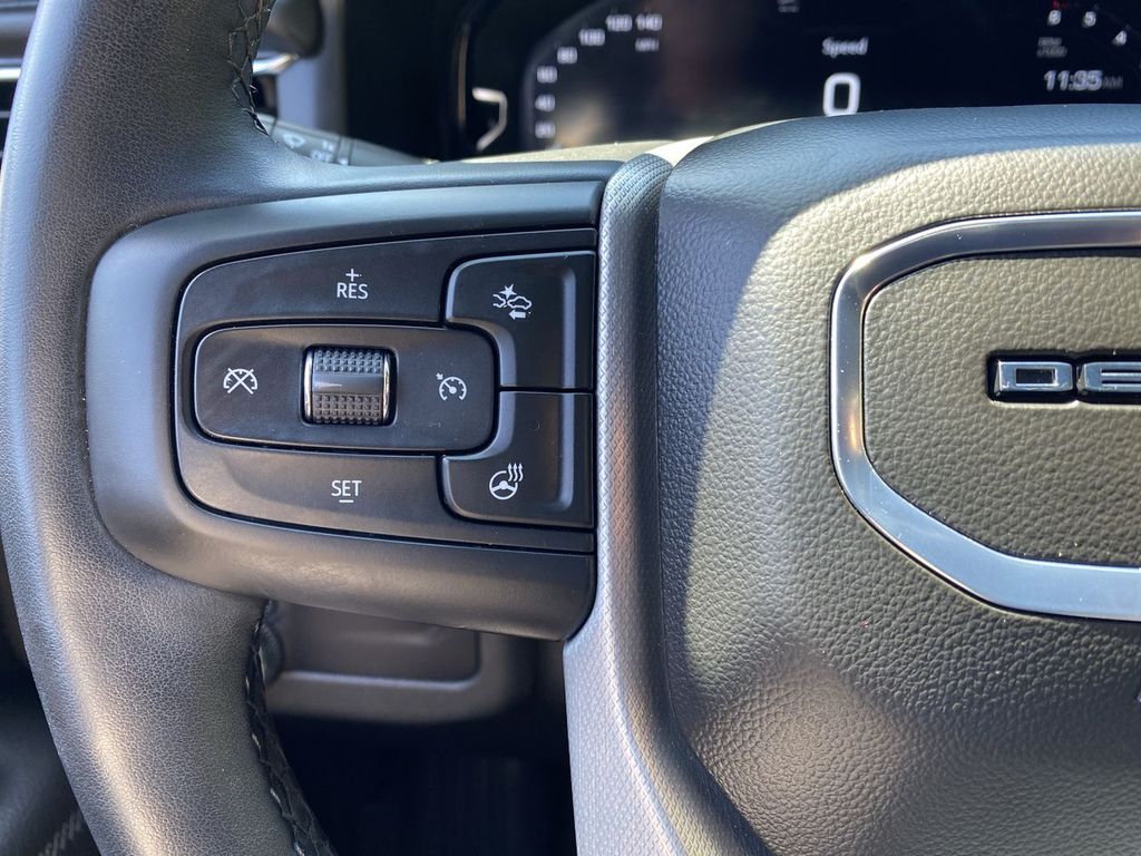 Thumbnail: 2024 GMC Yukon XL - 24