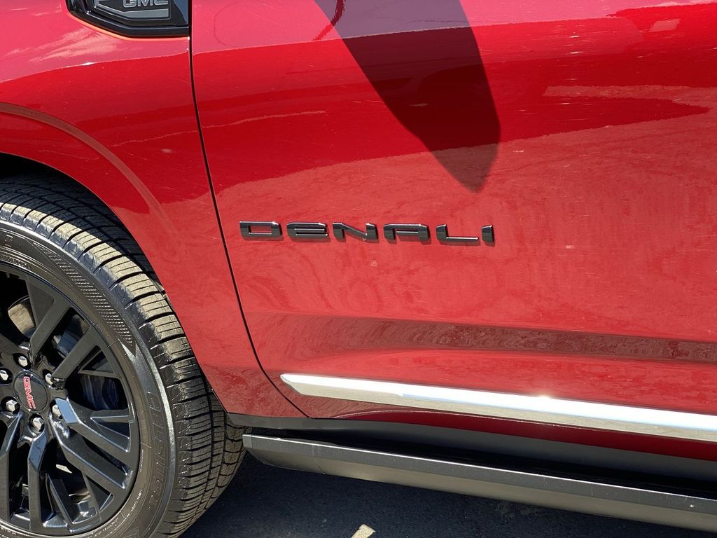 Thumbnail: 2024 GMC Yukon XL - 20