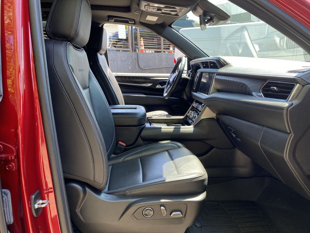 Thumbnail: 2024 GMC Yukon XL - 23