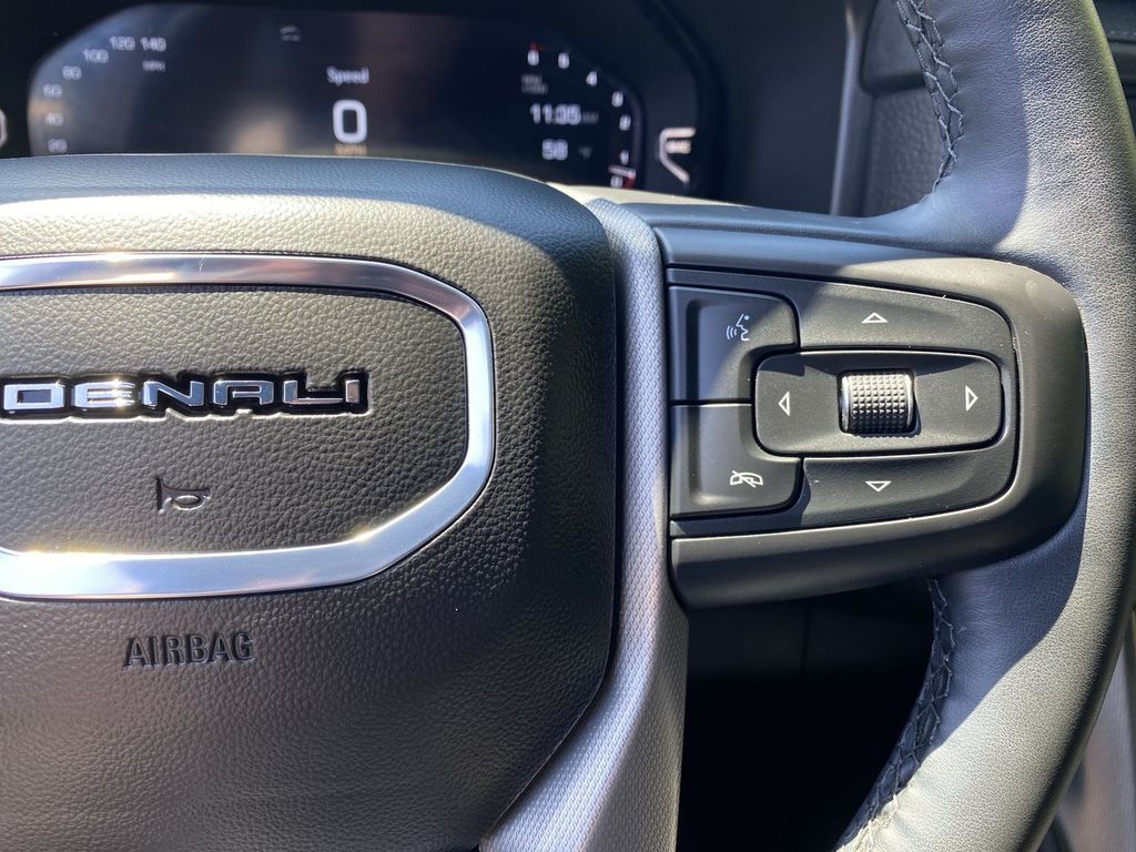 Thumbnail: 2024 GMC Yukon XL - 25