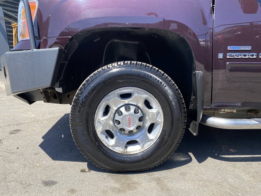 Thumbnail: 2008 GMC Sierra 2500 - 8