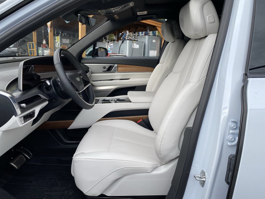 Thumbnail: 2026 Cadillac Vistiq - 9