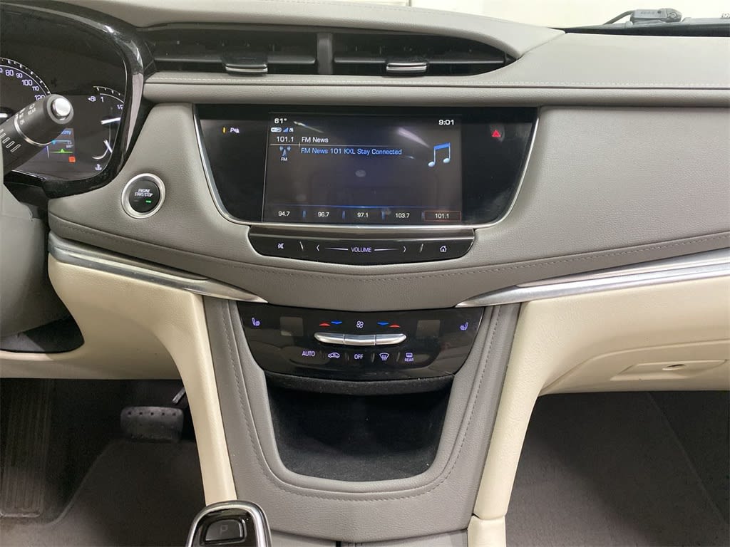 Thumbnail: 2019 Cadillac XT5 - 14