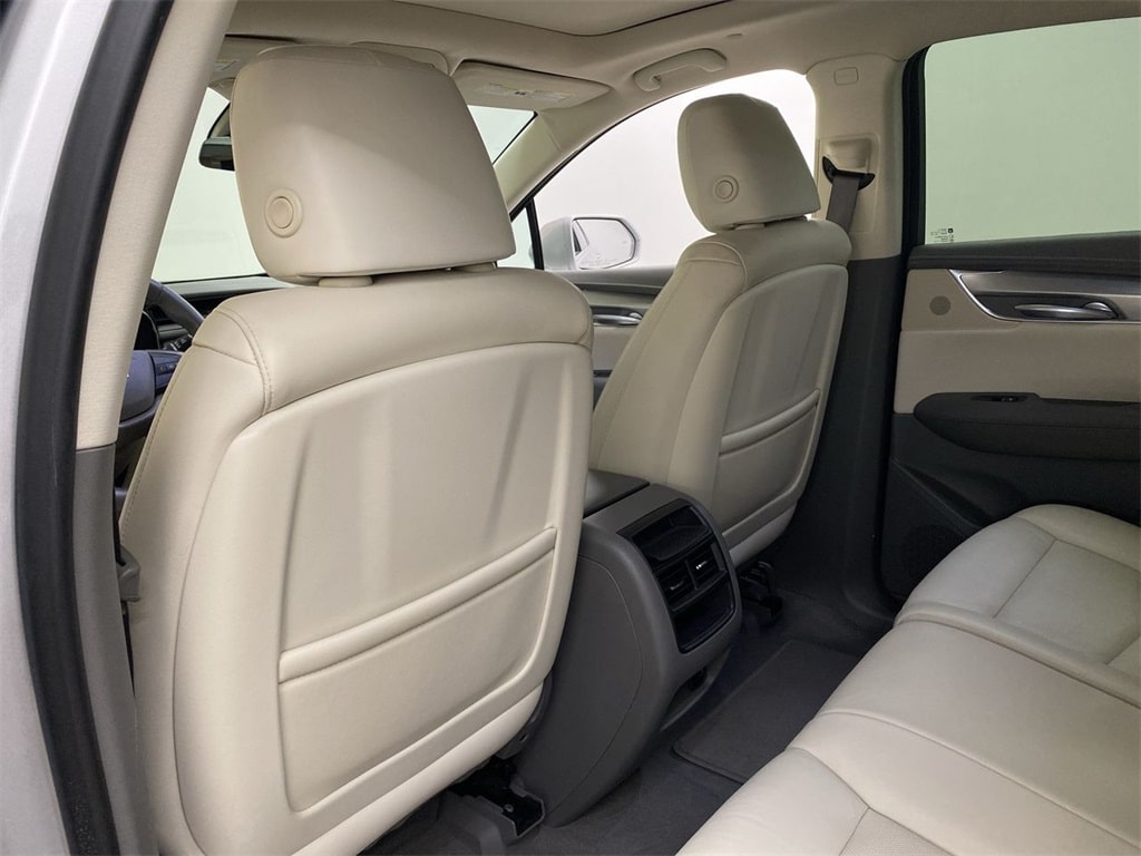 Thumbnail: 2019 Cadillac XT5 - 12