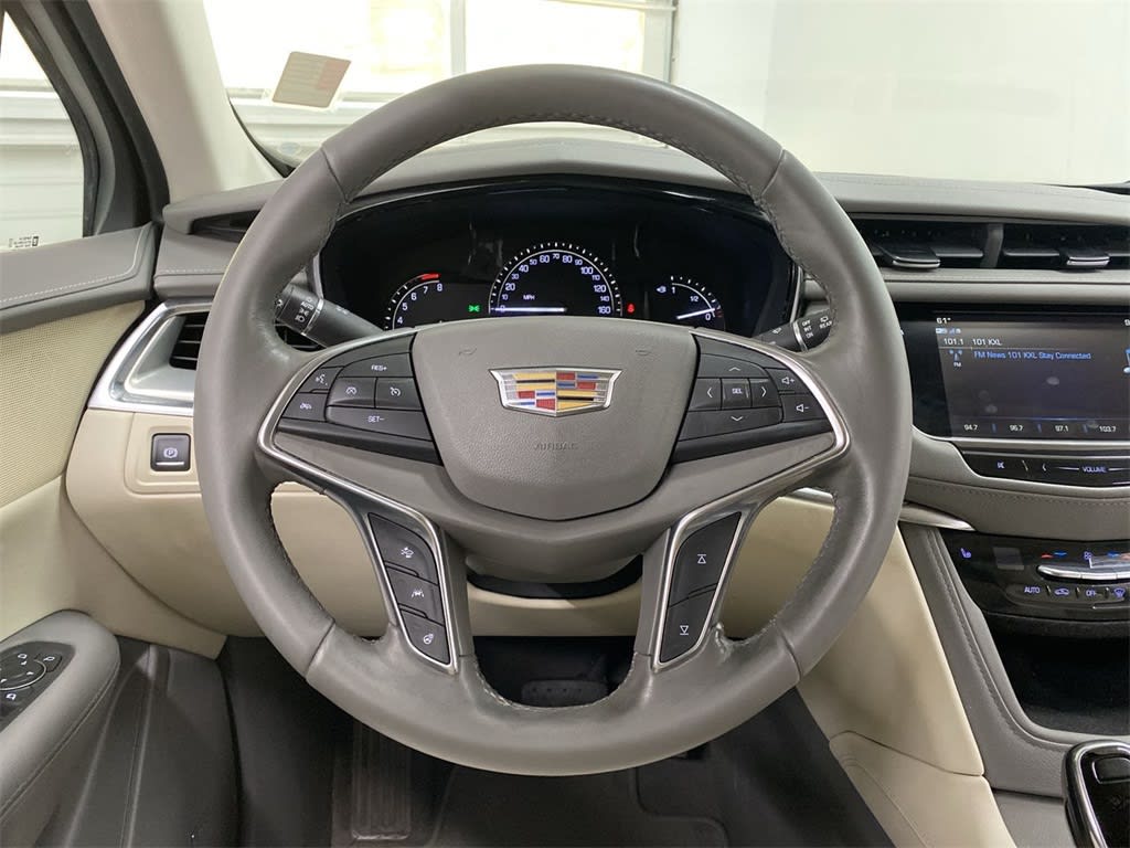 Thumbnail: 2019 Cadillac XT5 - 13