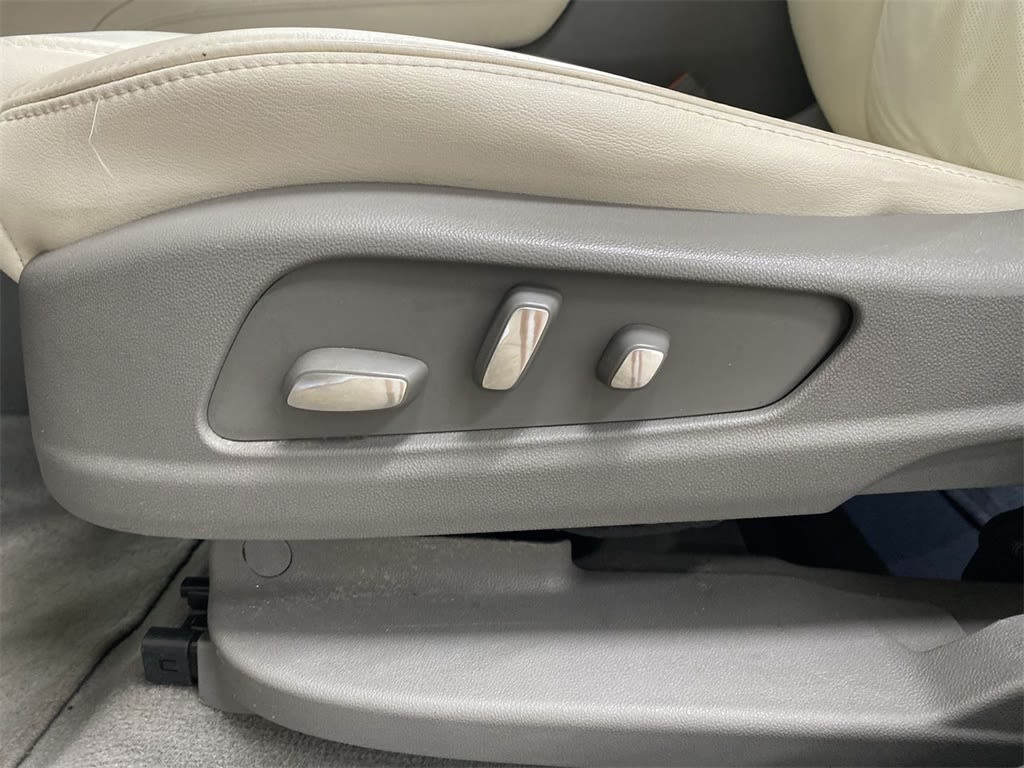 Thumbnail: 2019 Cadillac XT5 - 25