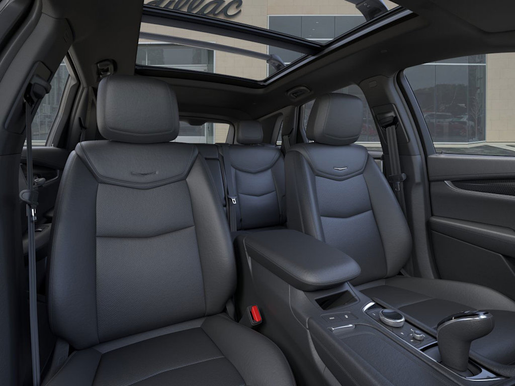 Thumbnail: 2026 Cadillac XT5 - 8