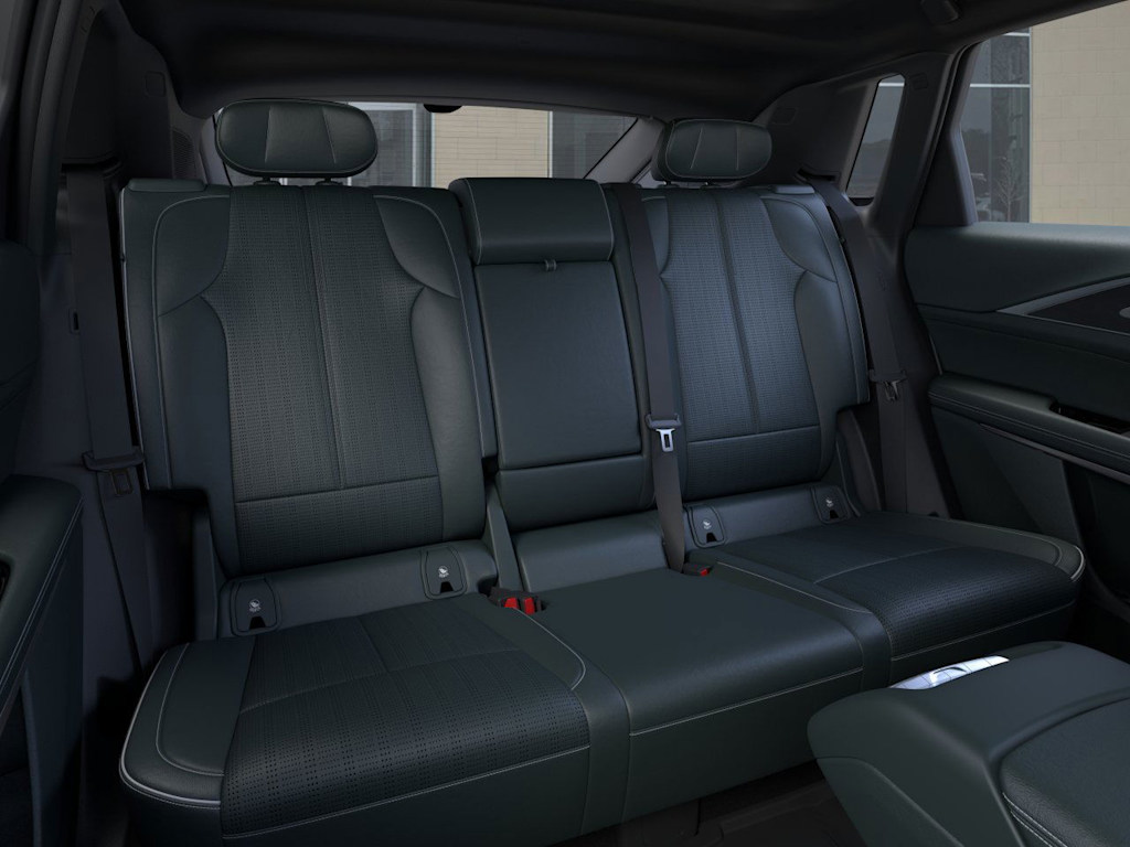 Thumbnail: 2025 Cadillac Lyriq - 10