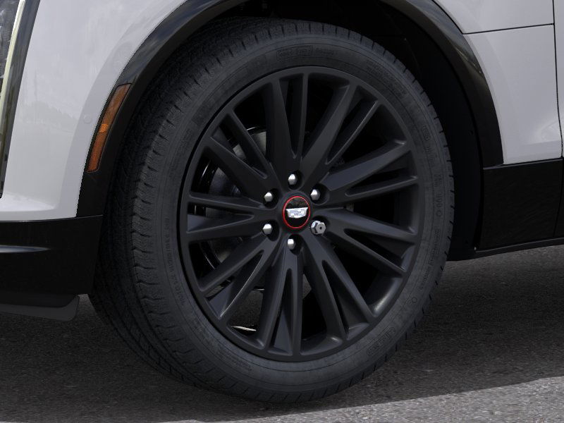 Thumbnail: 2025 Cadillac Lyriq - 6