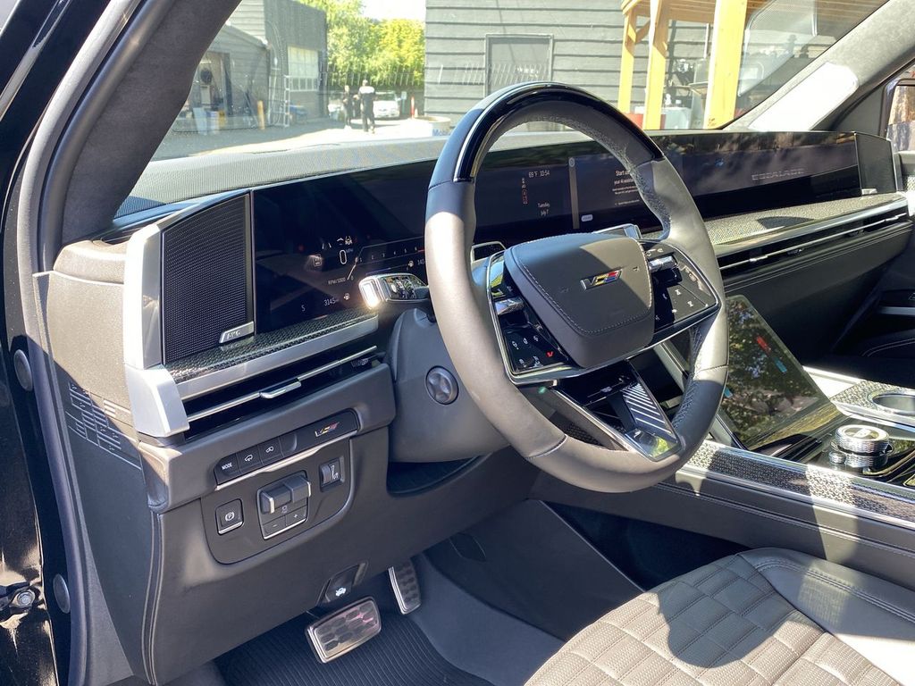 Thumbnail: 2026 Cadillac Escalade - 2