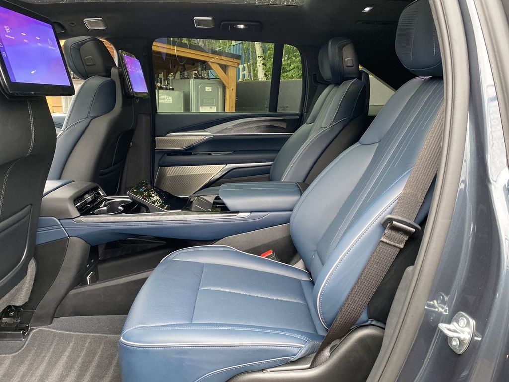Thumbnail: 2026 Cadillac Escalade IQ - 10