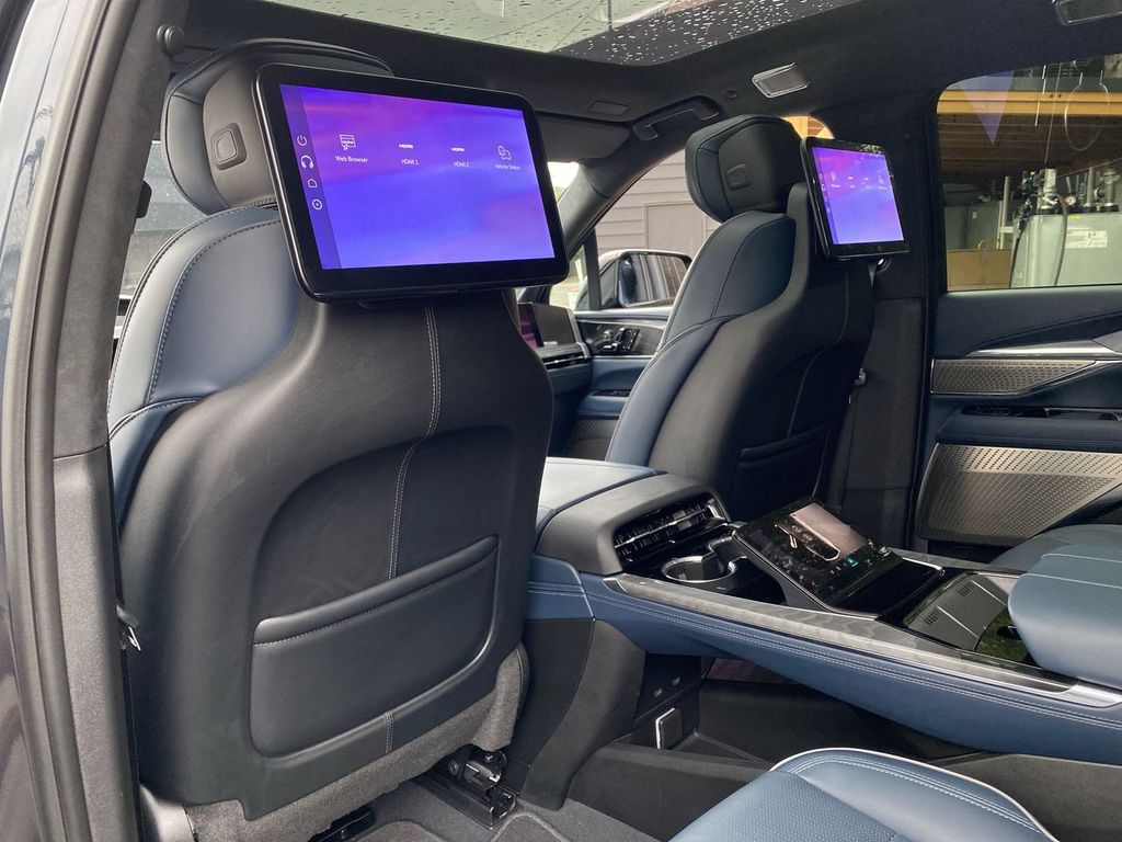 Thumbnail: 2026 Cadillac Escalade IQ - 22