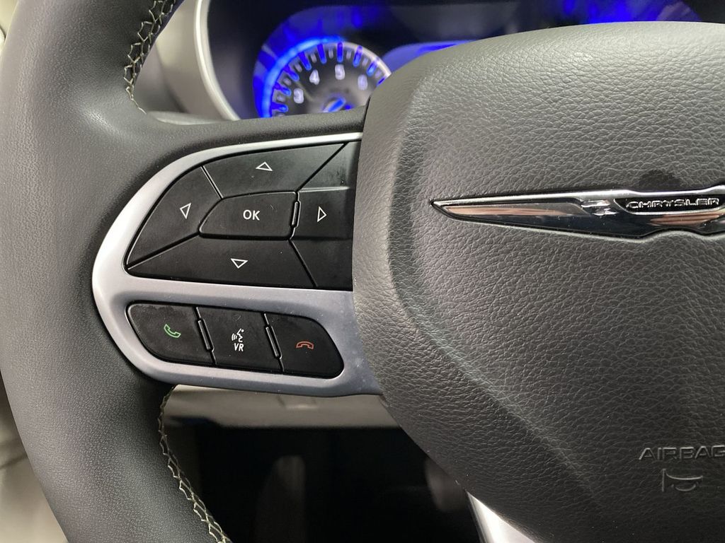 Thumbnail: 2024 Chrysler Pacifica - 25