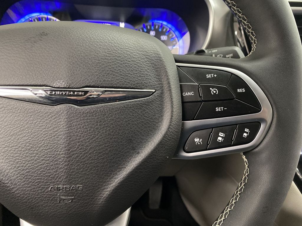 Thumbnail: 2024 Chrysler Pacifica - 26