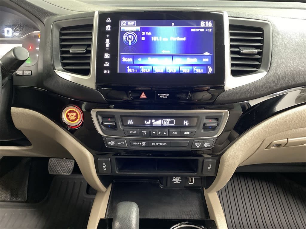 Thumbnail: 2019 Honda Ridgeline - 14