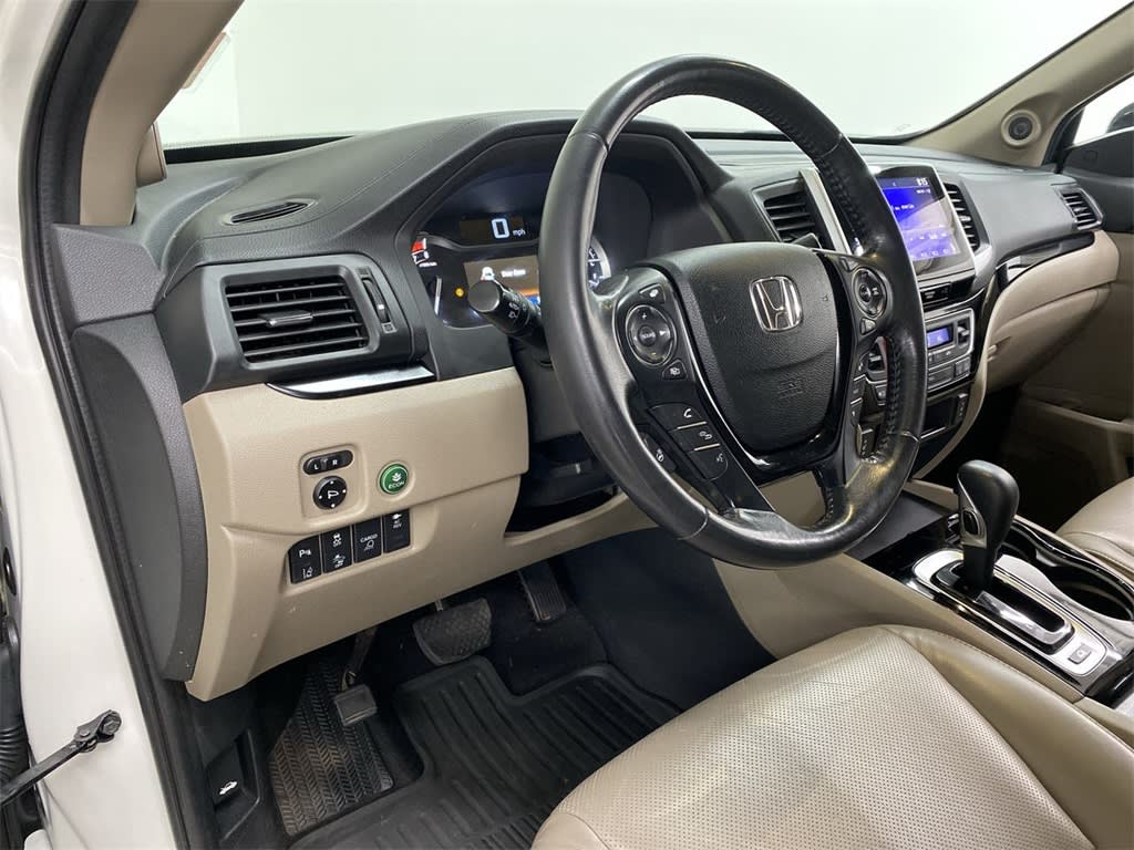 Thumbnail: 2019 Honda Ridgeline - 2