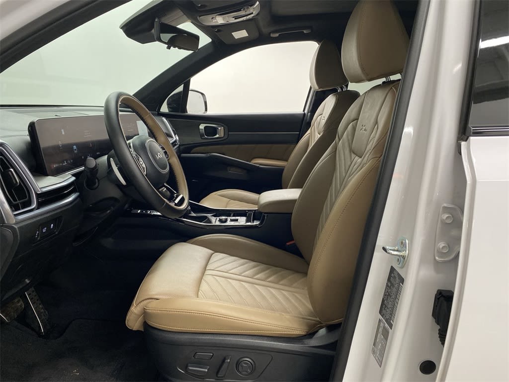 Thumbnail: 2025 Kia Sorento - 9