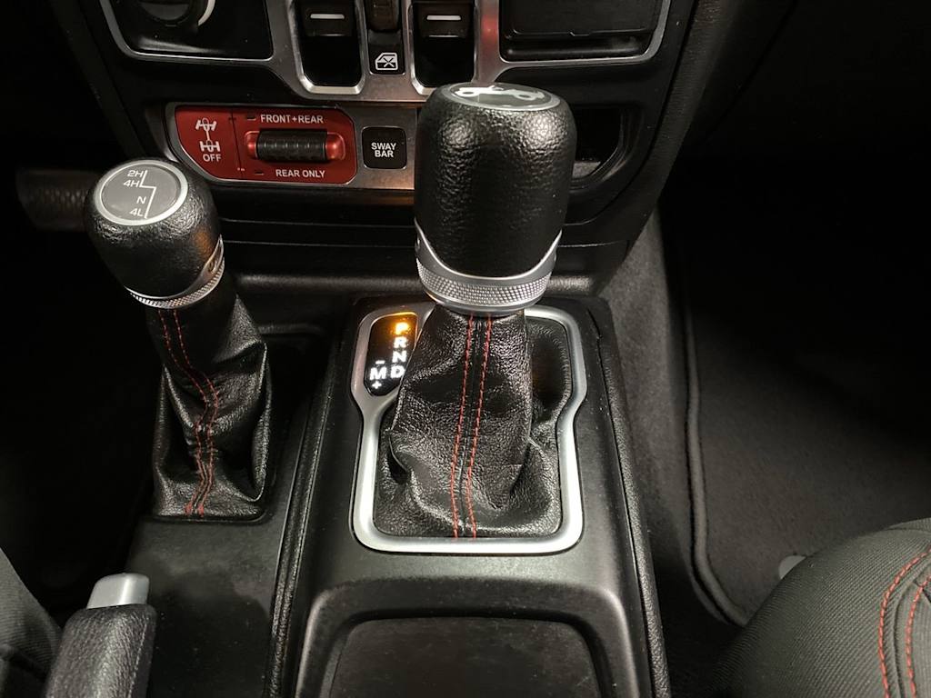 Thumbnail: 2020 Jeep Wrangler - 14