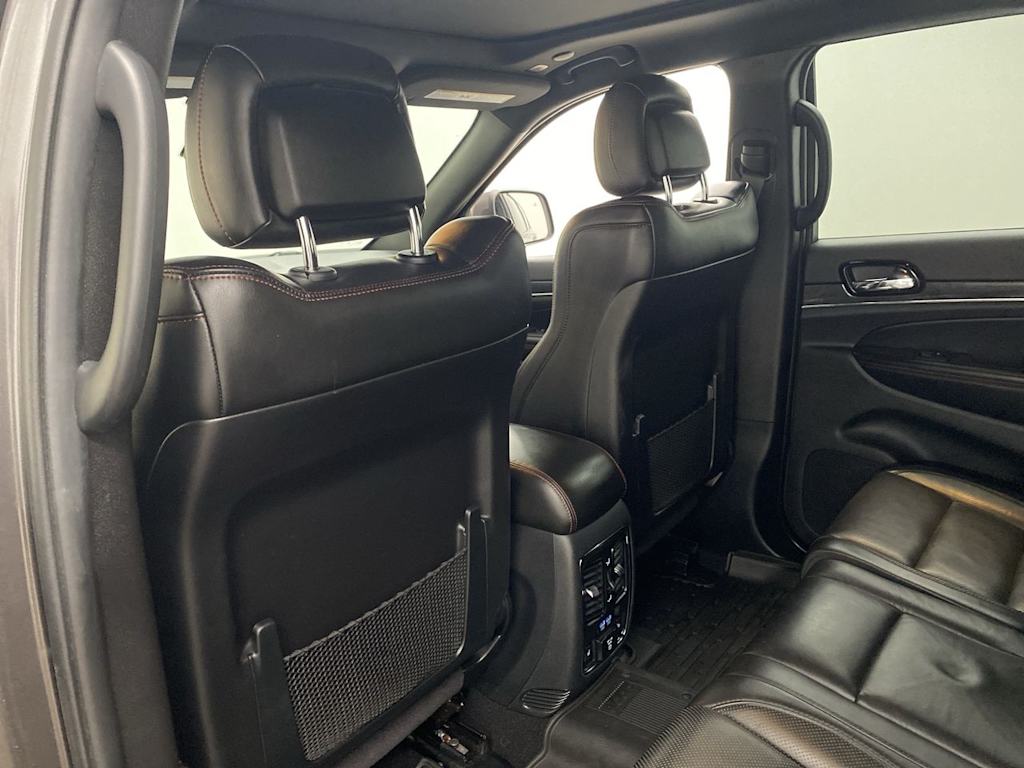 Thumbnail: 2020 Jeep Grand Cherokee - 12