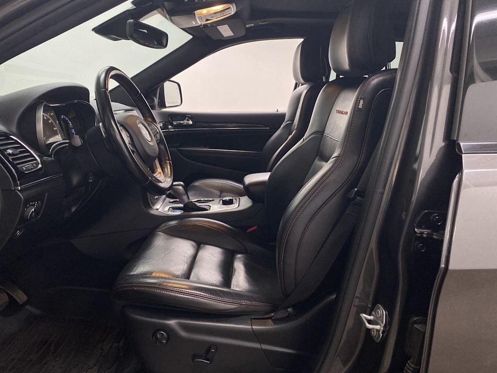 Thumbnail: 2020 Jeep Grand Cherokee - 10