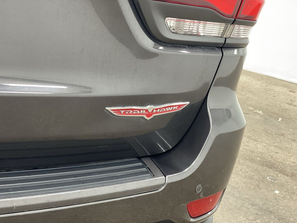Thumbnail: 2020 Jeep Grand Cherokee - 6