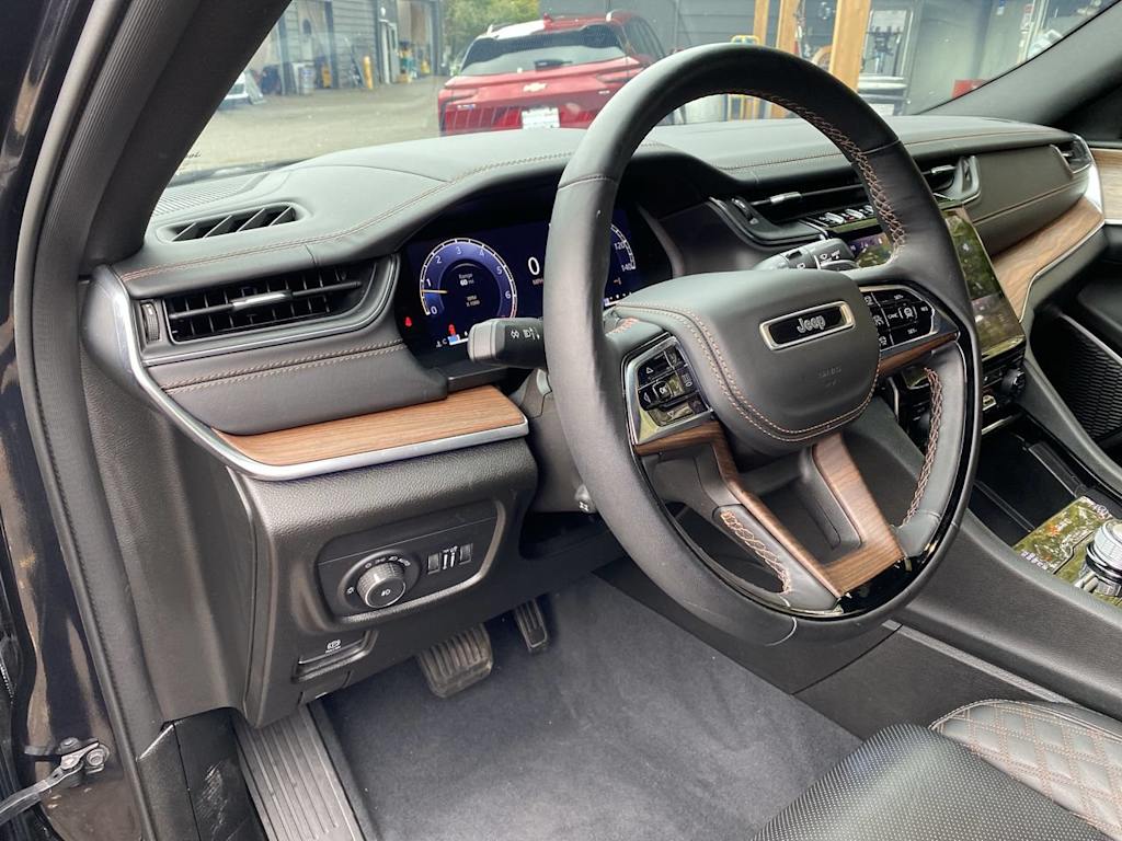 Thumbnail: 2023 Jeep Grand Cherokee L - 2