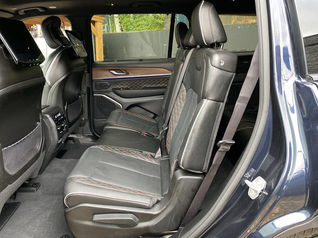 Thumbnail: 2023 Jeep Grand Cherokee L - 22