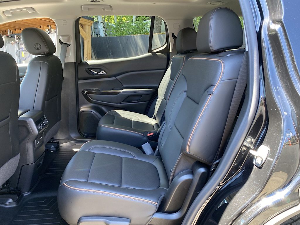 Thumbnail: 2022 GMC Acadia - 22