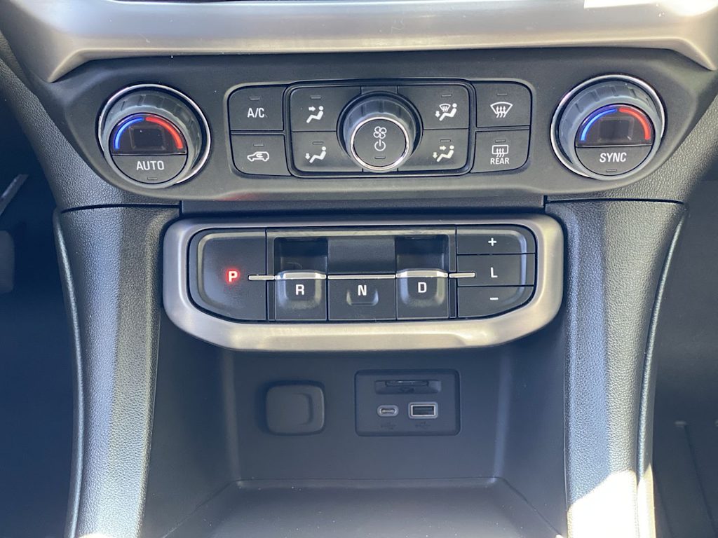 Thumbnail: 2022 GMC Acadia - 28