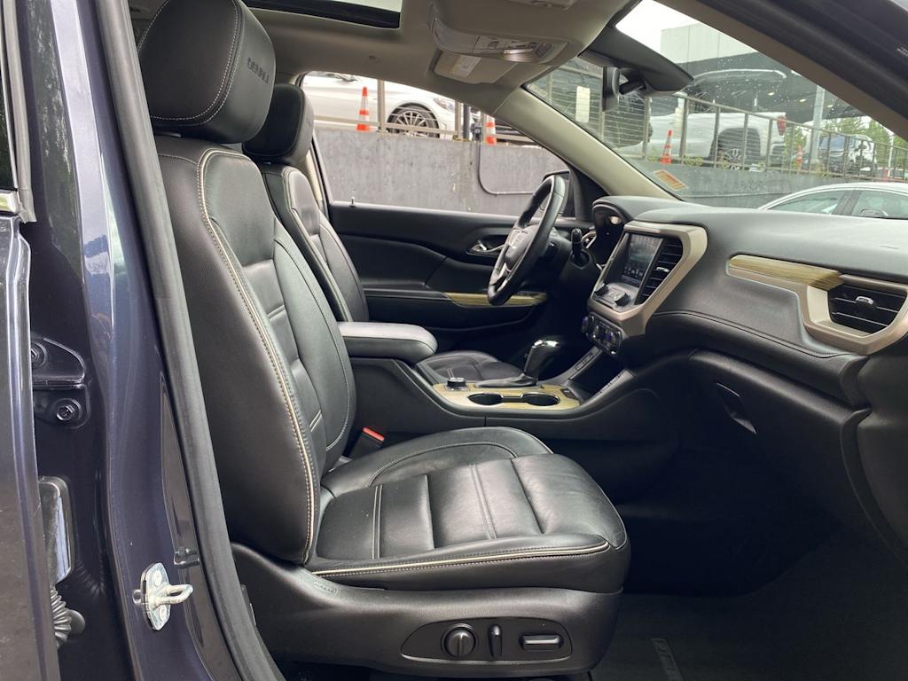 Thumbnail: 2018 GMC Acadia - 11