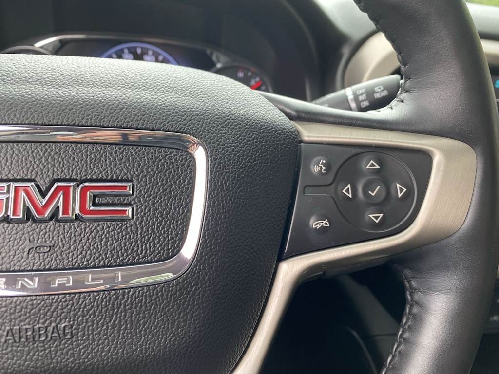 Thumbnail: 2018 GMC Acadia - 27