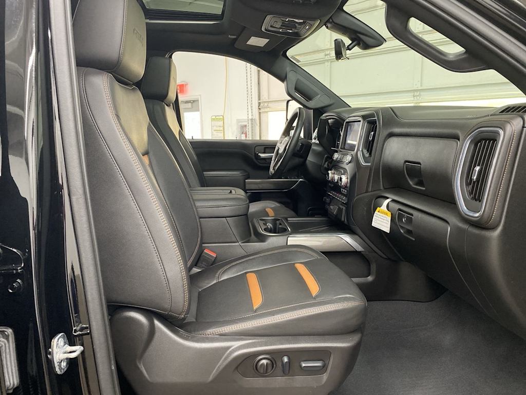 Thumbnail: 2022 GMC Sierra 3500 - 26