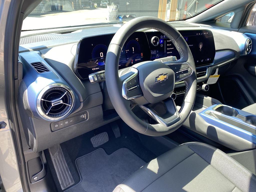Thumbnail: 2026 Chevrolet Equinox - 2