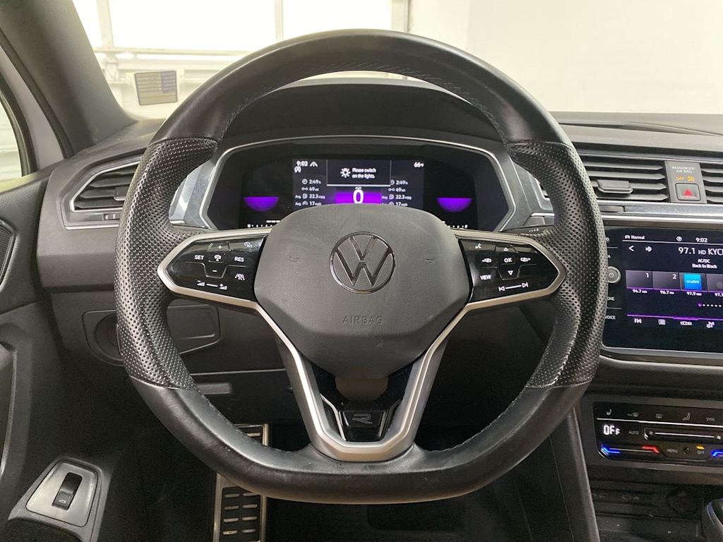 Thumbnail: 2022 Volkswagen Tiguan - 13